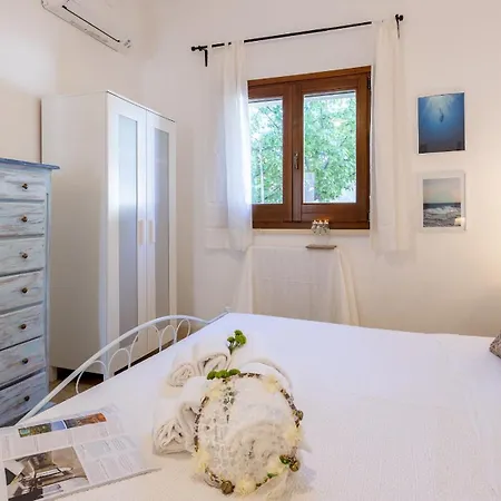 Floria 4, Emma Villa Gagliano del Capo