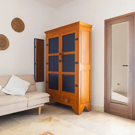 Villa Floria 4, Emma Gagliano del Capo